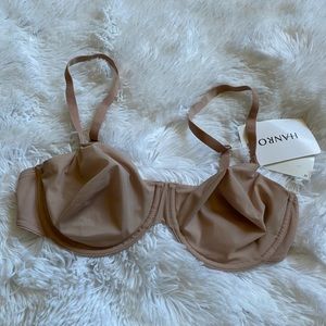 NEW Hanro Smooth Illusion Bra